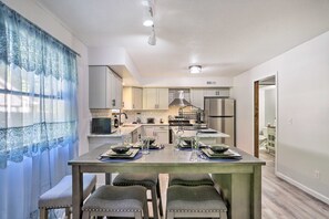 Fridge, microwave, stovetop, dishwasher