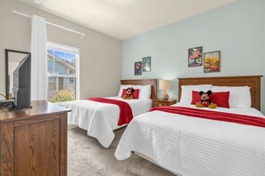 4 bedrooms, iron/ironing board, WiFi, bed sheets