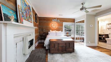 1 bedroom, desk, travel crib, free WiFi