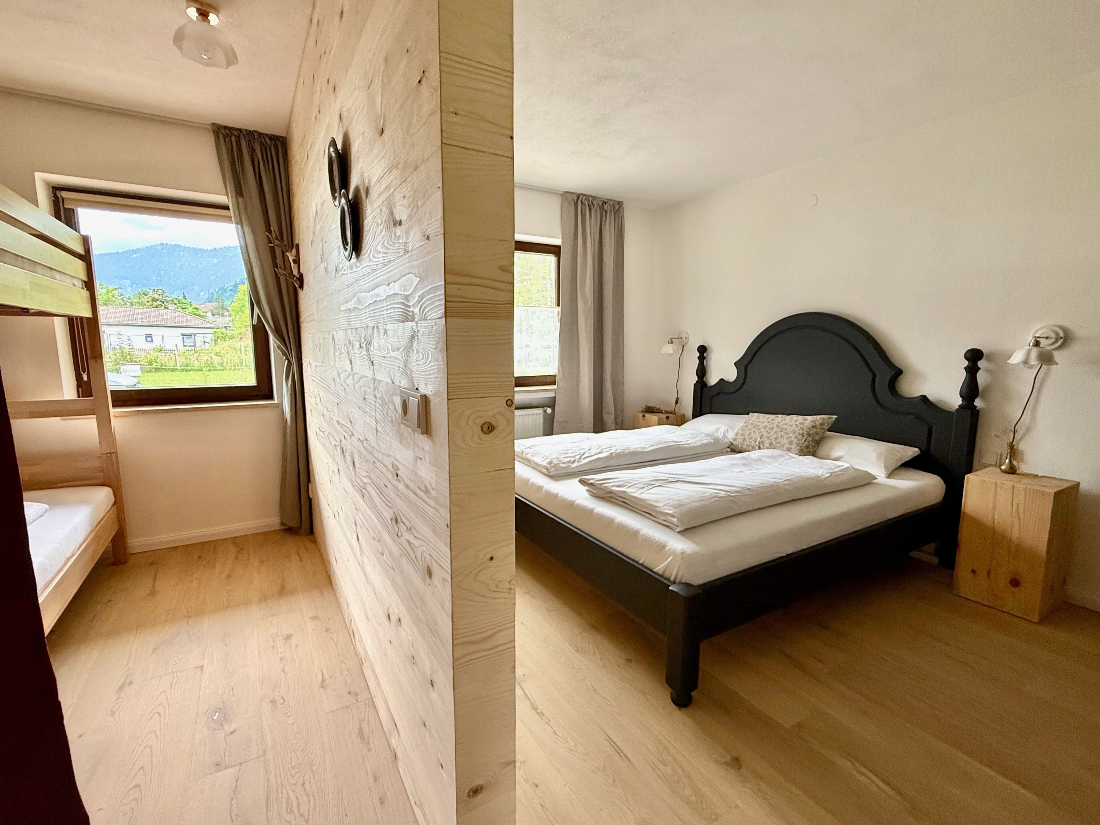 2 soverom, strykejern/-brett, internettilgang og sengetøy