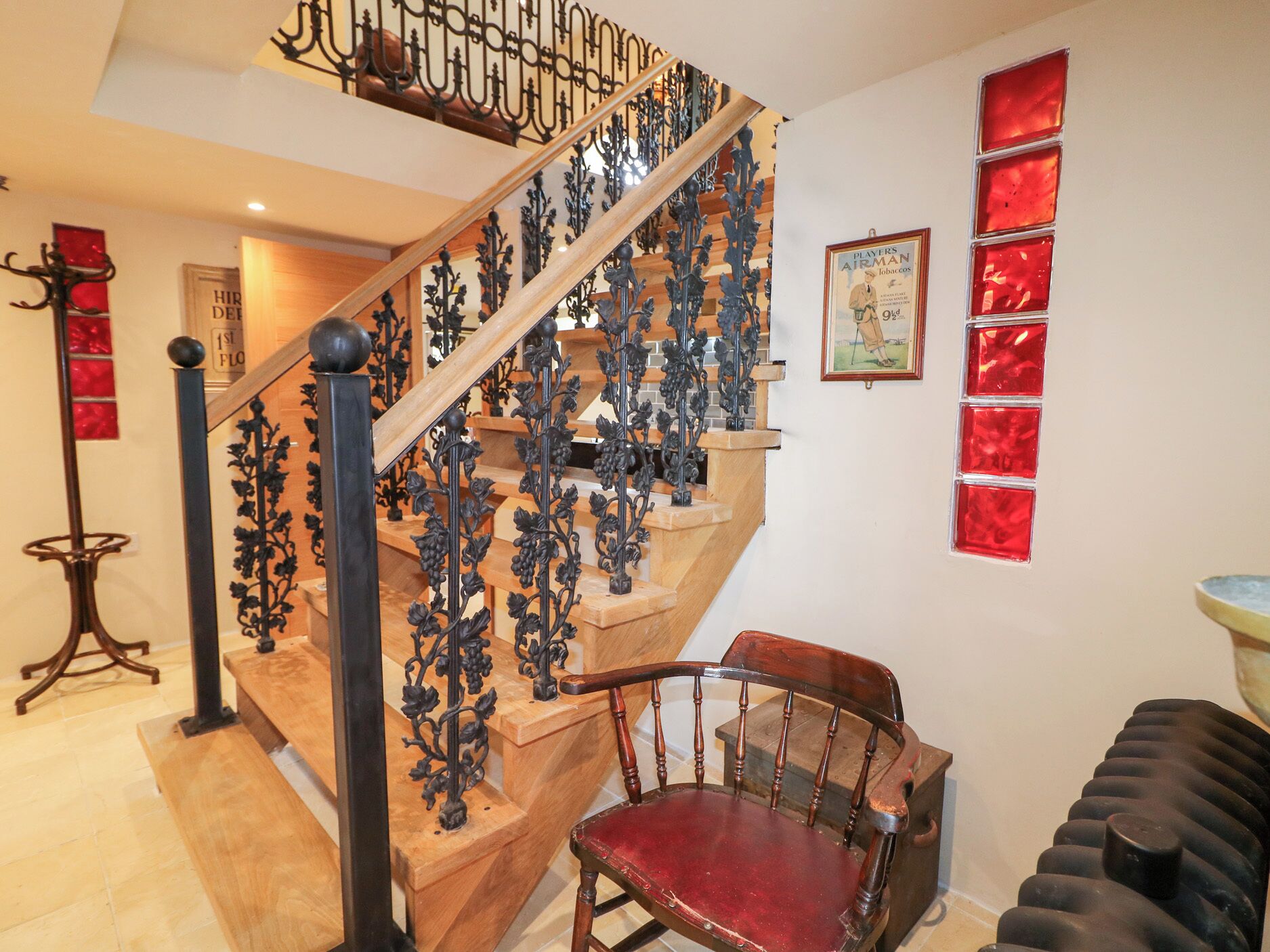 كوخ | المنشأة من الداخل