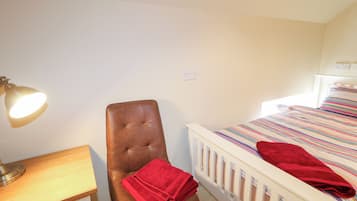 8 عدّة غرف نوم وبديكورات فريدة لكل غرفة وطراز فريد لكل وحدة