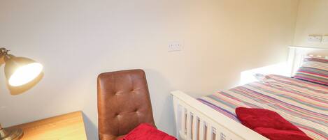 Cottage | 8 phòng ngủ, trang trí khác biệt