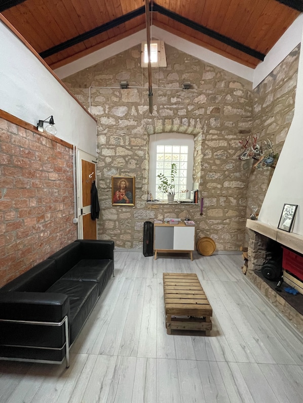 TV connectée, cheminée
