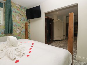 2 dormitorios, decoración individual, mobiliario individual