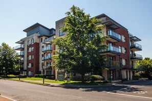 Exterior - Stunning and modern 2 bedroom apartment in Lucan (Dublin)