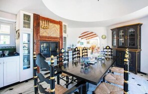Dining - Four-Bedroom Holiday Home (Turre)