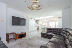 TV, offices