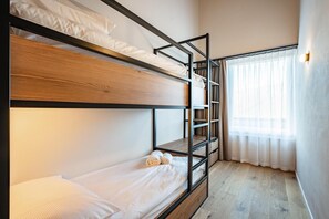 3 室のベッドルーム、WiFi