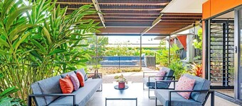 Tropic Pavilion Breezy Designer Retreat near Beach