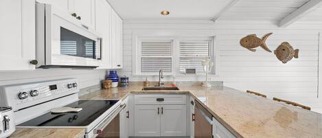 House (2 Bedrooms) | Property amenity