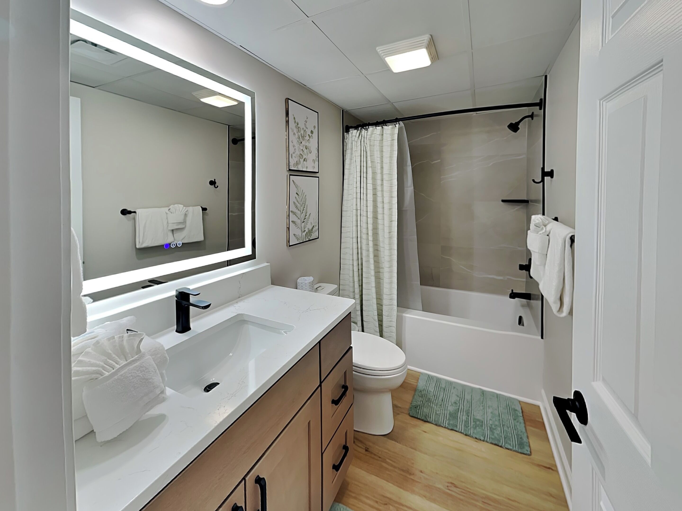 Condo (2 Bedrooms) | Property amenity