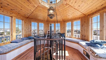 House (5 Bedrooms) | Property amenity