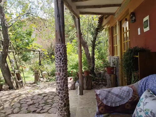 Casita con baño/full cocina/dormitorio - Yanahuara -