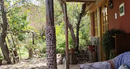 Casita con baño/full cocina/dormitorio - Yanahuara -