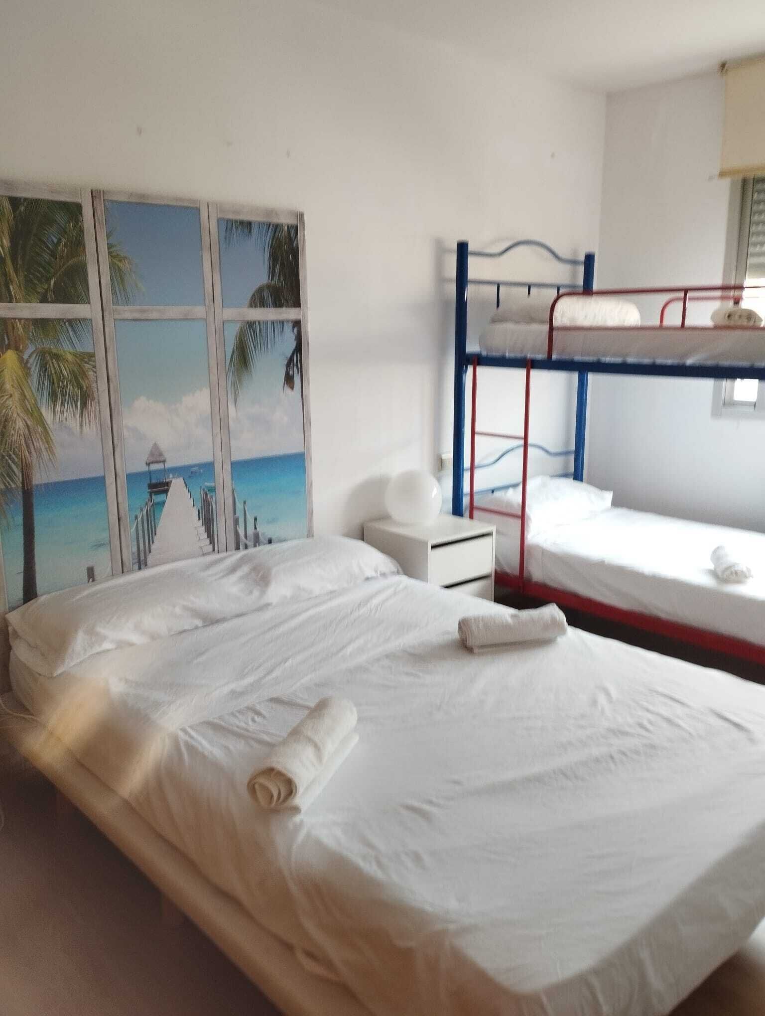 2 多间卧室、熨斗/熨衣板、WiFi、床单