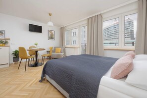 Bügeleisen/Bügelbrett, WLAN, Bettwäsche
