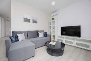 Televisie en een kantoor