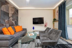 TV, studio