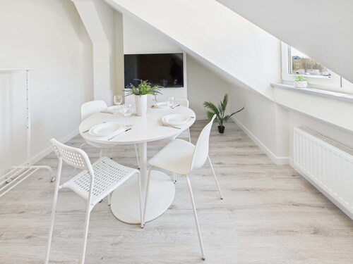 Air-conditioned apartment | Close to the Copernicus Science Centre