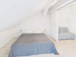 1 bedroom, iron/ironing board, travel crib, WiFi