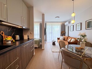 TV, offices - Domaniewska 24 | Modern Studio | A/C | Balcony (Warszawa)