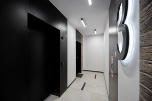 Interior - Domaniewska 24 | Modern Studio | A/C | Balcony (Warszawa)