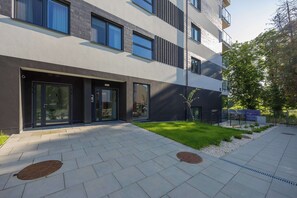 Exterior - Modern Apartment | Private Sauna, Parking, Lake (Zegrze)