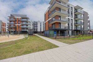 Exterior - Drwecka 18 | Spacious Apartment | Parking (Warszawa)