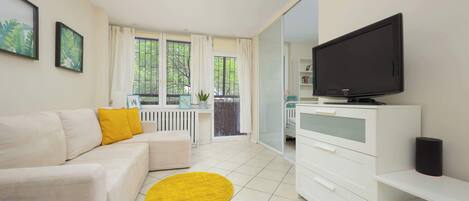 Téléviseur, bureau