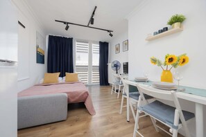 Desk, iron/ironing board, travel cot, WiFi