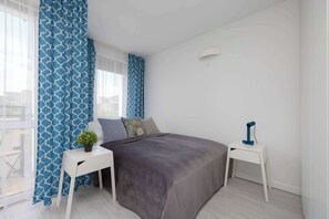 Desk, iron/ironing board, travel crib, WiFi