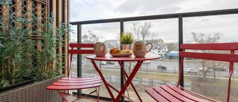 تناول الطعام بالخارج