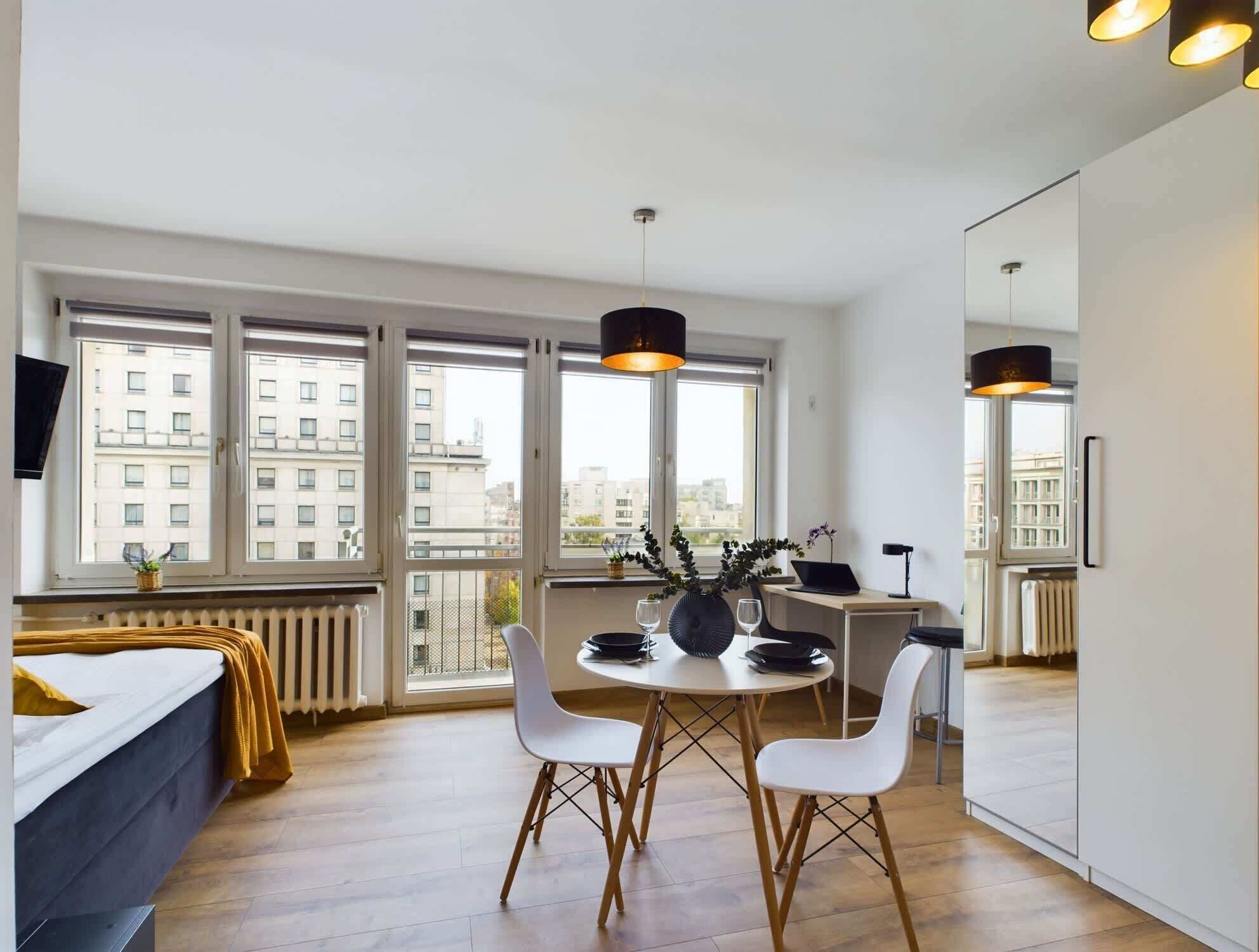 Bureau, fer et planche à repasser, Wi-Fi, draps fournis