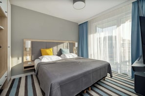 3 bedrooms, iron/ironing board, travel crib, WiFi