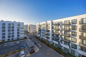 Exterior - Lazurowa 15 | Elegant Apartment | Parking (Warszawa)