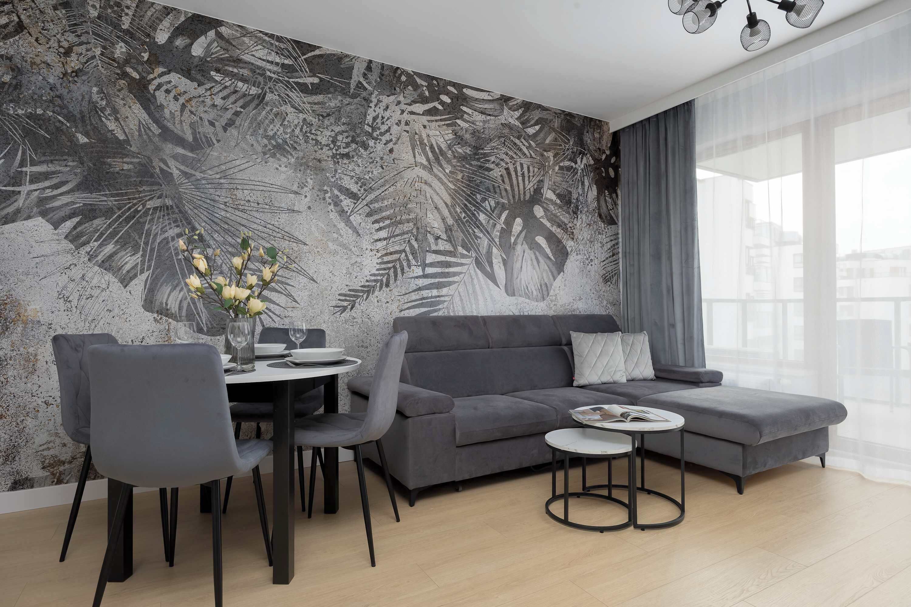 Una televisión, una oficina