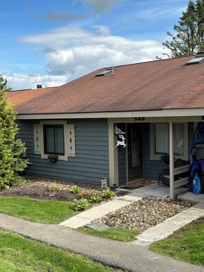 Exterior - Mountain Retreat-Hidden Valley Resort-3 bdrm, sleeps 10 (Somerset)