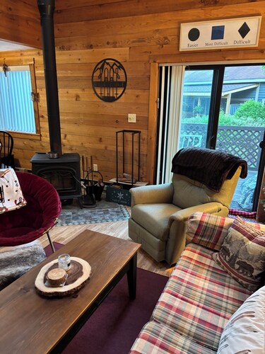 Mountain Retreat-Hidden Valley Resort-3 bdrm, sleeps 10