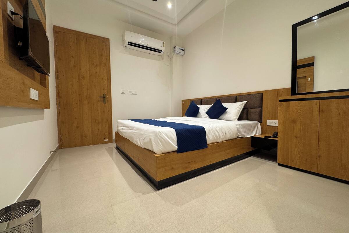 Deluxe Room | Free WiFi, bed sheets