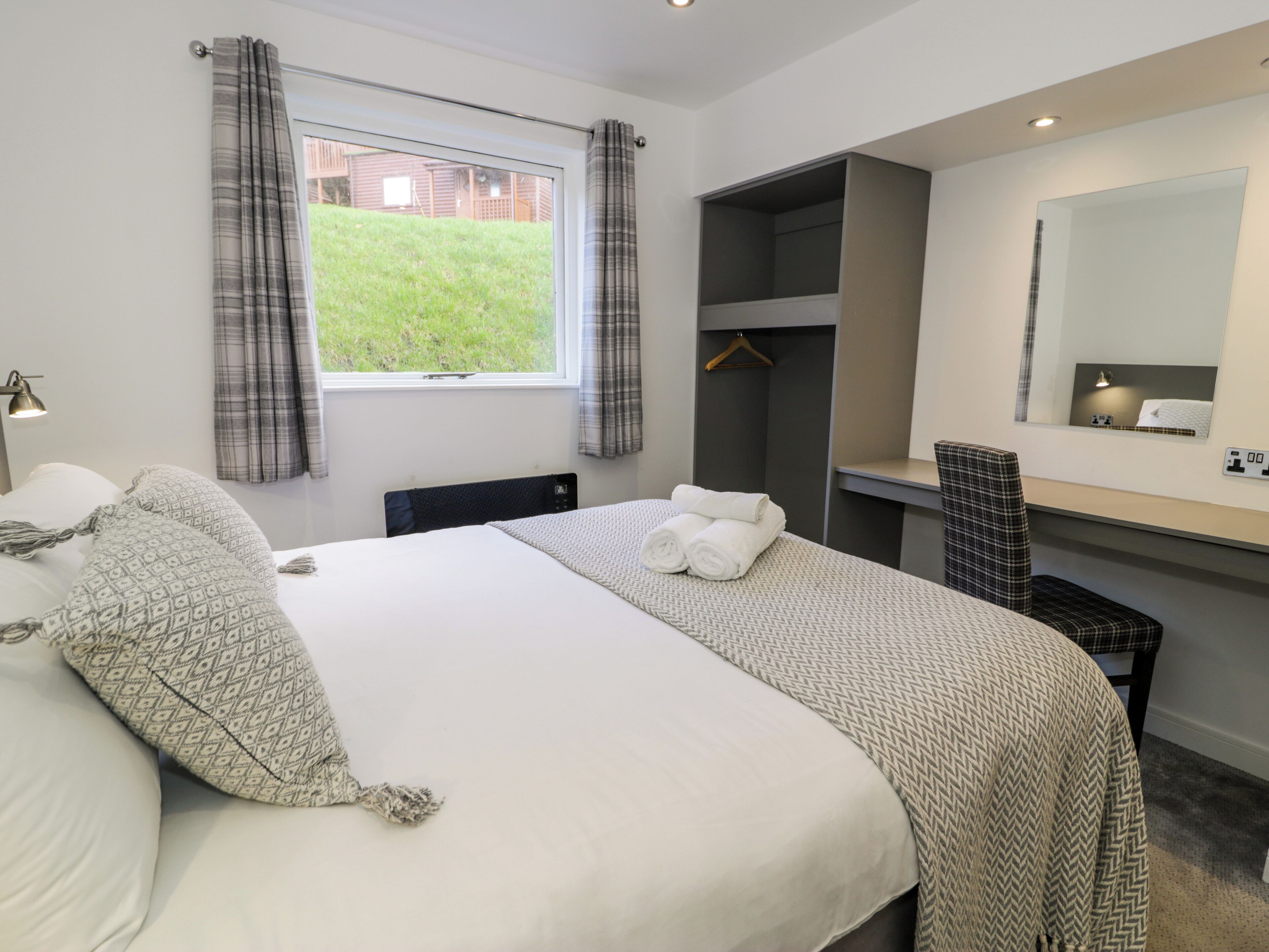 2 chambres, décor unique, ameublement unique, accès au Wi-Fi (inclus)