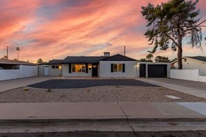 Exterior - Midtown Studio Unit B Backyard (Phoenix)