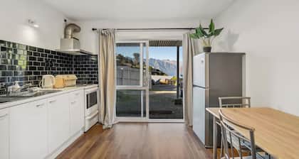 Arawata Retreat - Queenstown Mountain Serenity