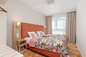 1 chambre, fer et planche à repasser, lit parapluie, Wi-Fi