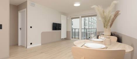 تناول الطعام