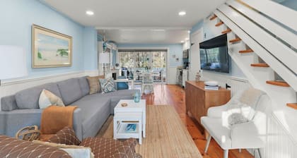 New Seabury Getaway w/ Private Beach Access!