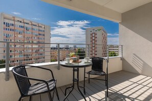 Outdoor dining - Sun Towers 54 | 2 Bedroom | Parking | Balcony (Świnoujście)