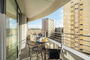 Outdoor dining - Sun Towers 54 | 2 Bedroom | Parking | Balcony (Świnoujście)