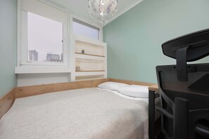Desk, iron/ironing board, travel cot, WiFi