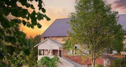 Historic House for 10 People in Podlasie | Garden | Parking